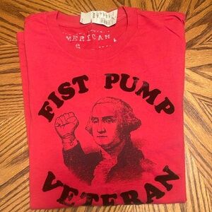 American Eagle short sleeve T size medium